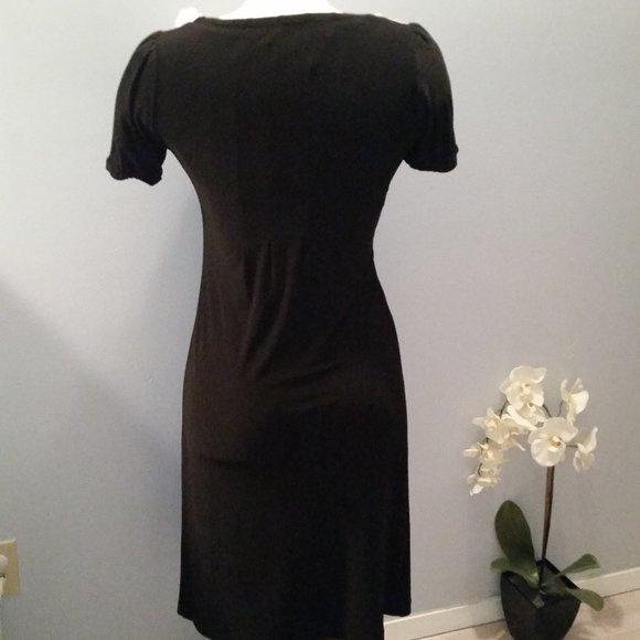 J'Adore black dress with applied white flower neckline - Picture 3 of 4